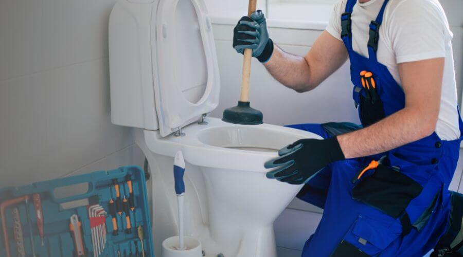 Local expert plumbing services in Londonderry, OH